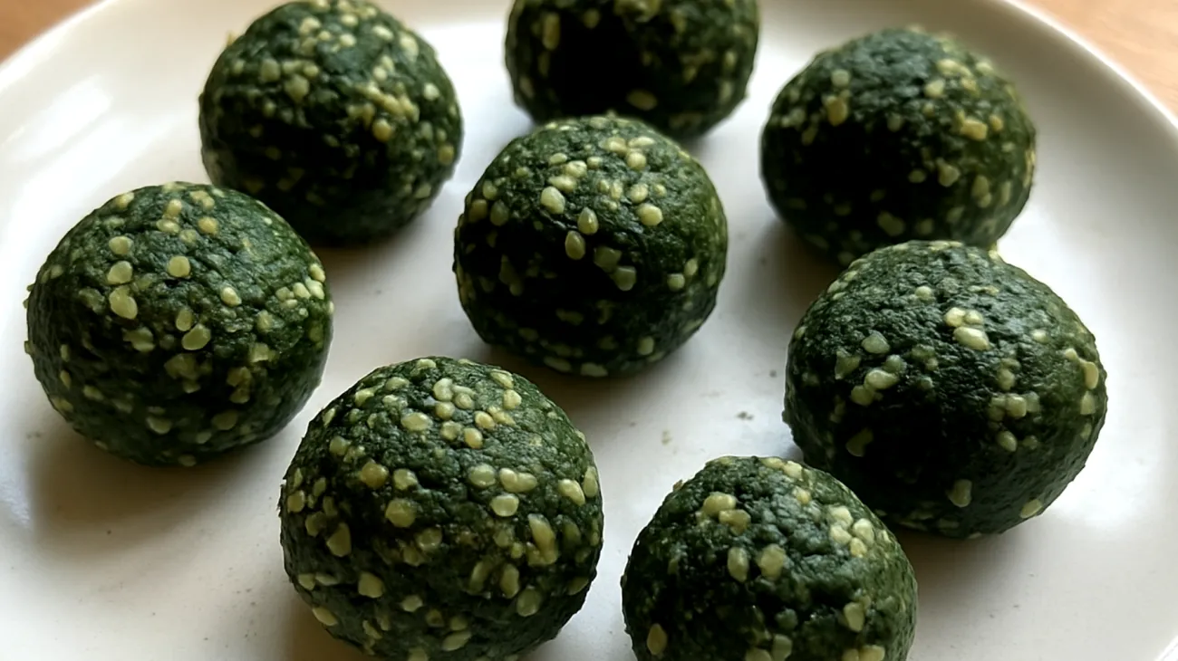 Boules d'énergie aux graines de chanvre et spiruline"